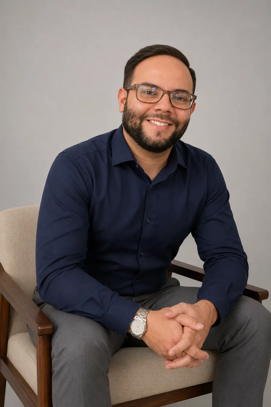 Dr. Vitor Guimarães, cirurgião-dentista na VILARI Taubaté